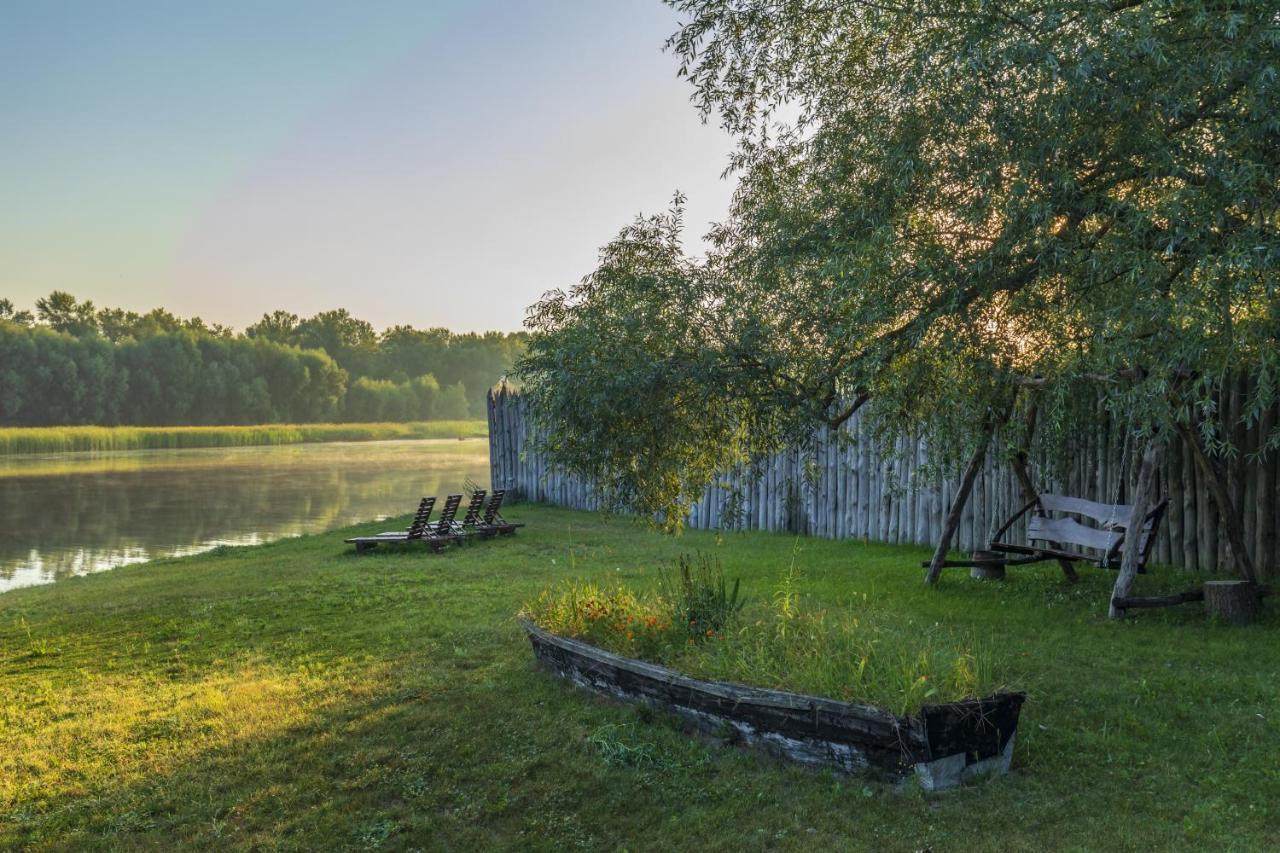 Гостинний Двір На Хуторі Хрещатик Exterior photo